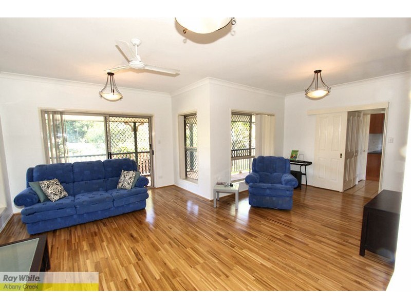 24 Granada Dr, Eatons Hill QLD 4037