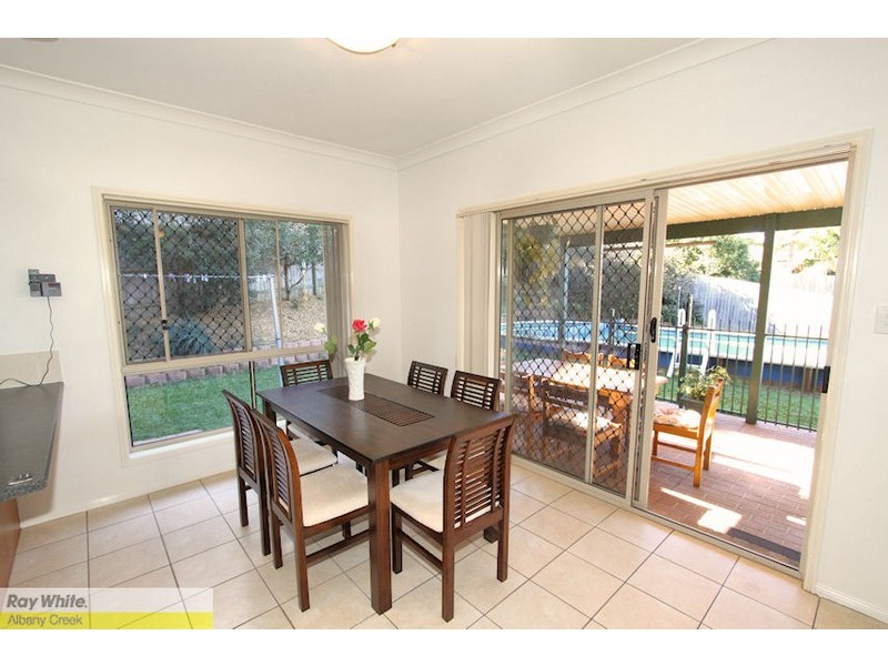 24 Granada Dr, Eatons Hill QLD 4037