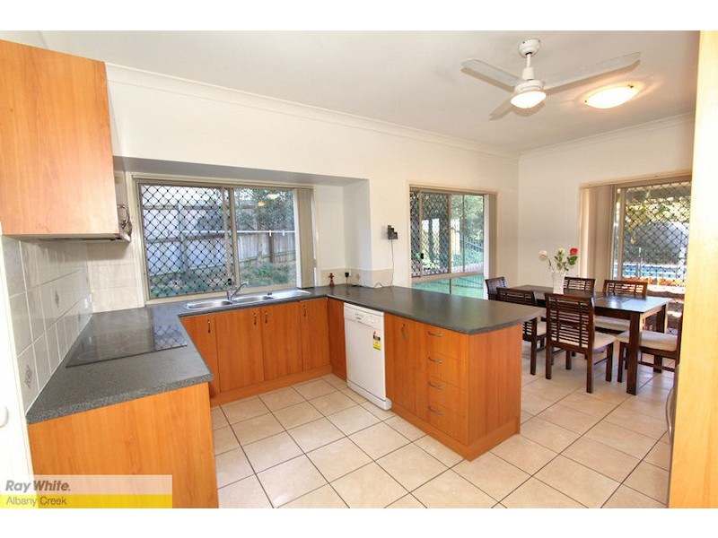 24 Granada Dr, Eatons Hill QLD 4037