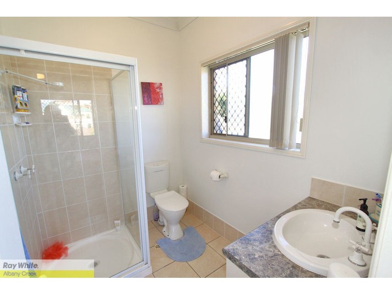 24 Granada Dr, Eatons Hill QLD 4037