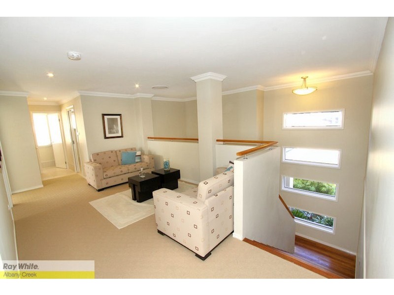 4 Kagan Cl, Bridgeman Downs QLD 4035