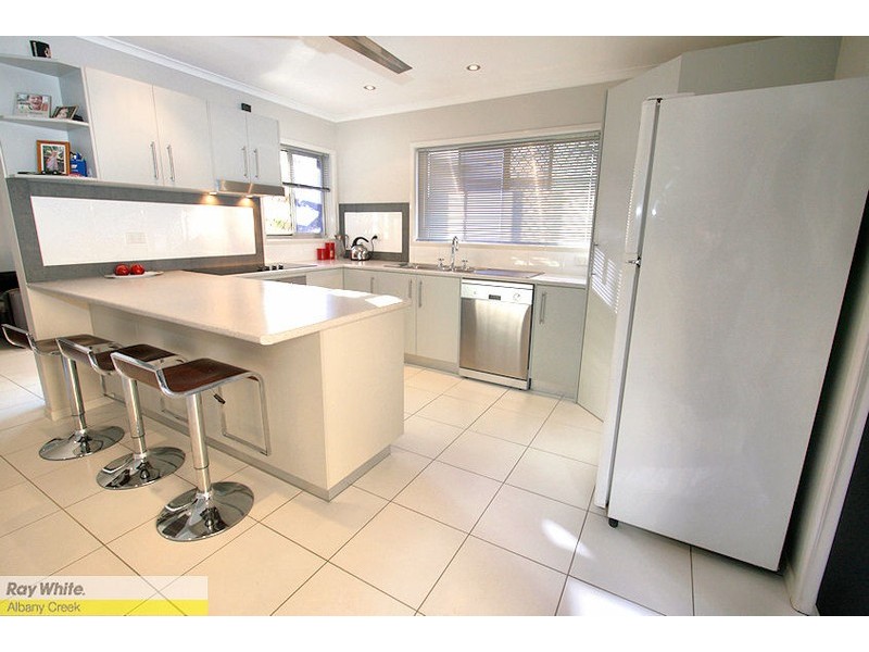 13 Greenaway St, Lawnton QLD 4501