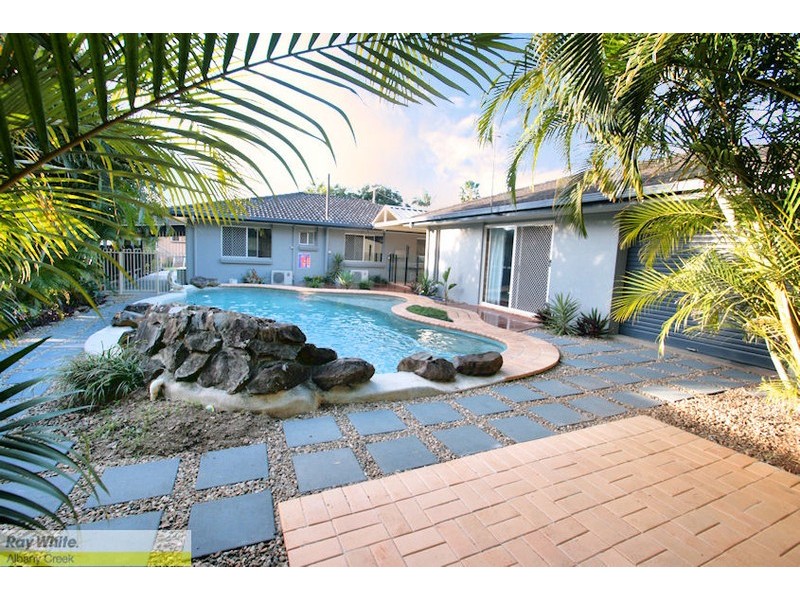 13 Greenaway St, Lawnton QLD 4501