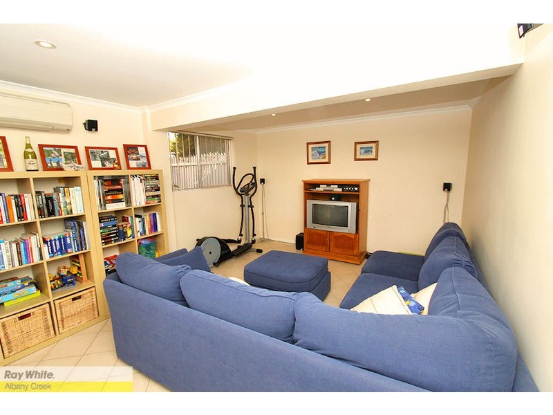 14 Hampshire Tce, Albany Creek QLD 4035