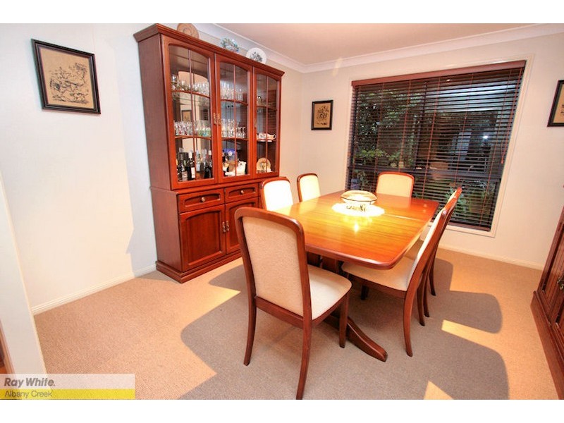 4 Heron Cl, Cashmere QLD 4500