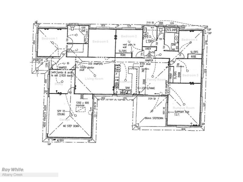 4 Heron Cl, Cashmere QLD 4500
