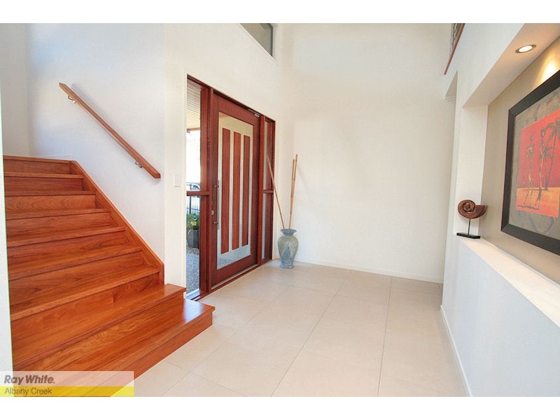 6 Kagan Cl, Bridgeman Downs QLD 4035