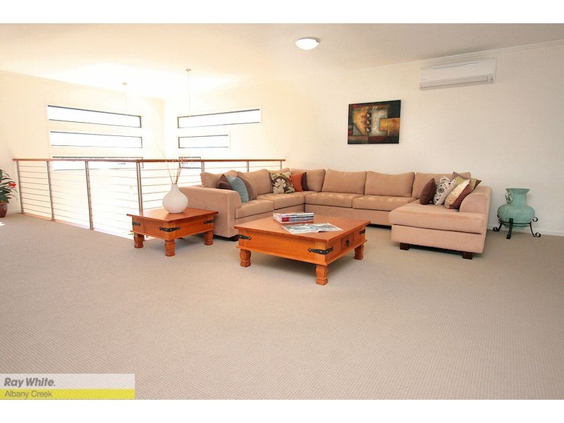 6 Kagan Cl, Bridgeman Downs QLD 4035