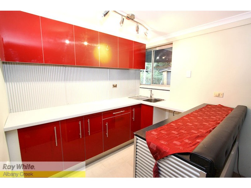 3 Caradon St, Albany Creek QLD 4035