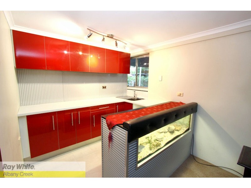 3 Caradon St, Albany Creek QLD 4035