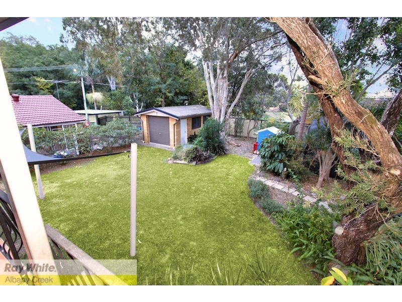 3 Caradon St, Albany Creek QLD 4035