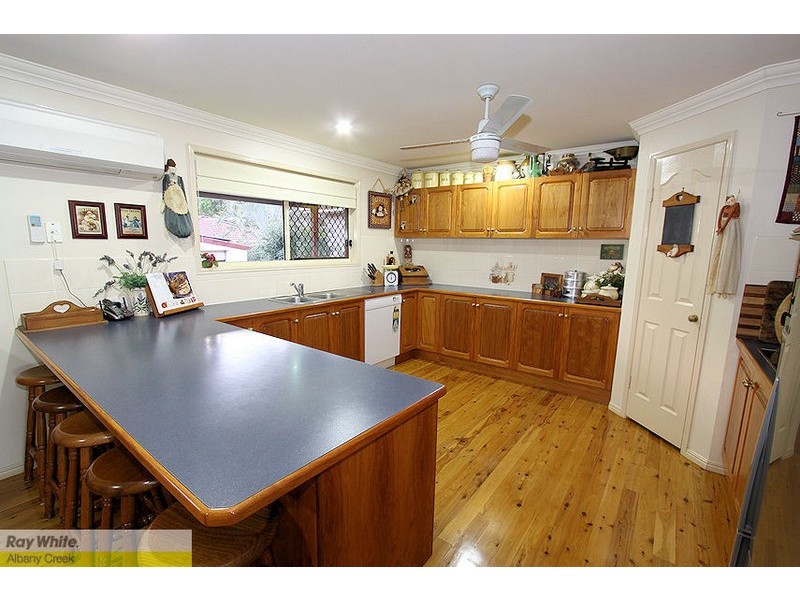 4 Christina Cl, Ferny Grove QLD 4055