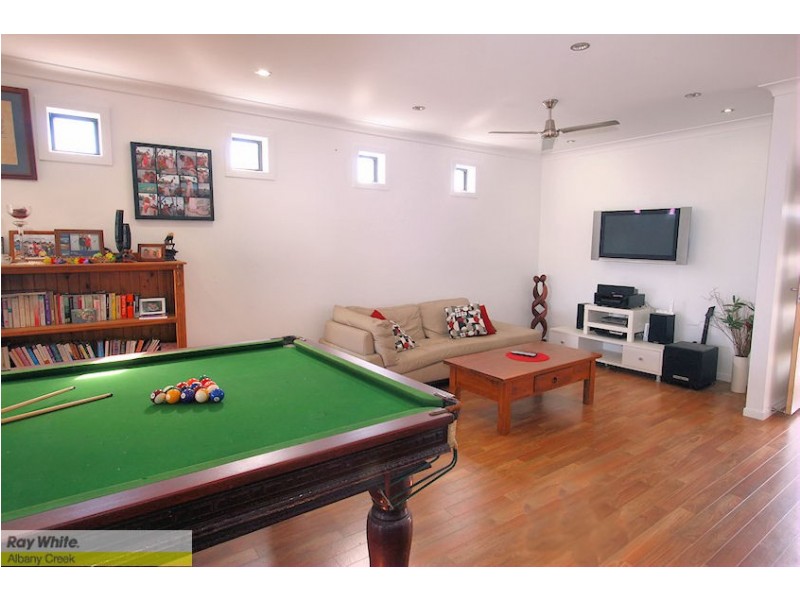 9 Du Kamp St, Albany Creek QLD 4035