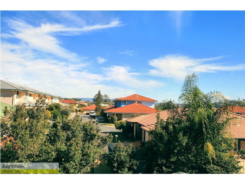 9 Du Kamp St, Albany Creek QLD 4035