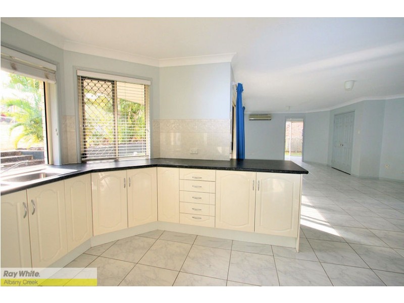 68 Ridley Rd, Bridgeman Downs QLD 4035