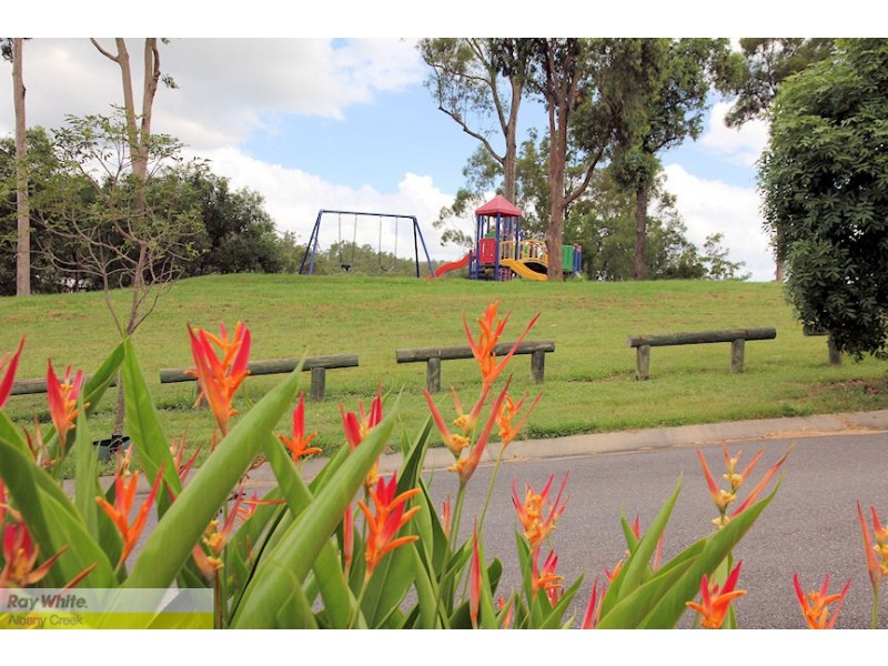 23 Trevallyn Pl, Upper Kedron QLD 4055