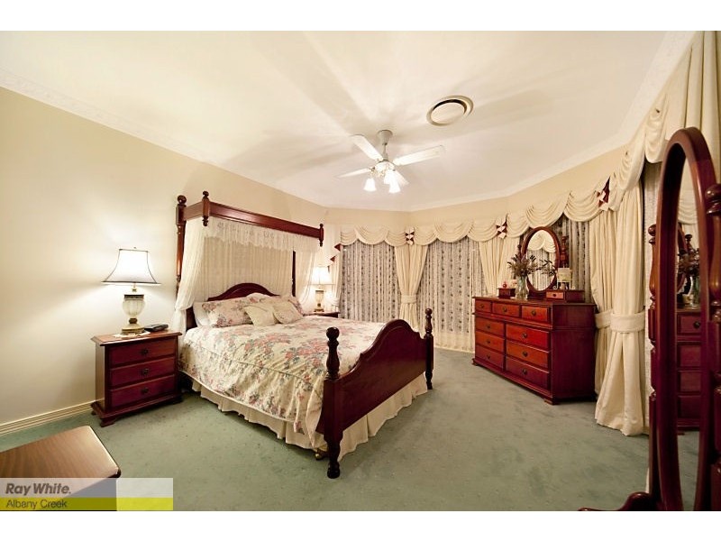 24 Pardalote Pl, Cashmere QLD 4500