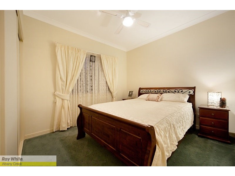 24 Pardalote Pl, Cashmere QLD 4500