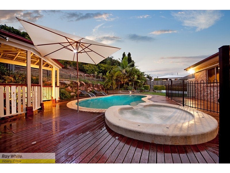 24 Pardalote Pl, Cashmere QLD 4500