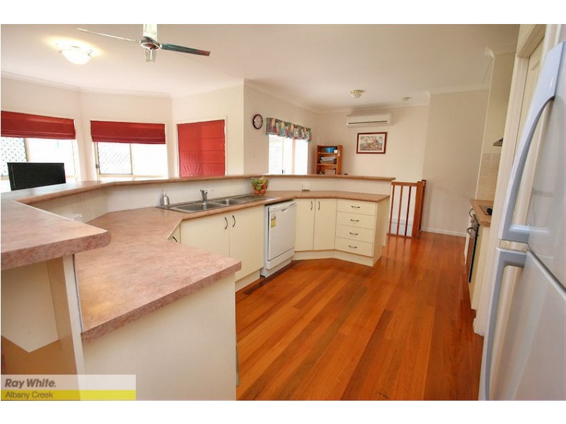 13 Bangalow Pl, Albany Creek QLD 4035