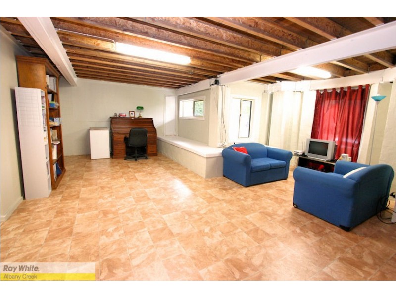 13 Bangalow Pl, Albany Creek QLD 4035