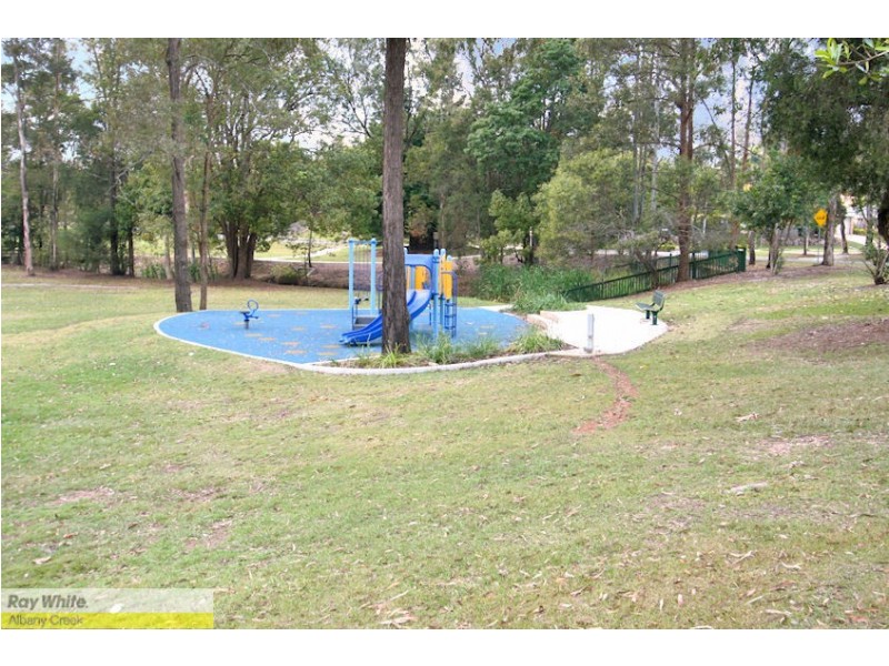 13 Bangalow Pl, Albany Creek QLD 4035