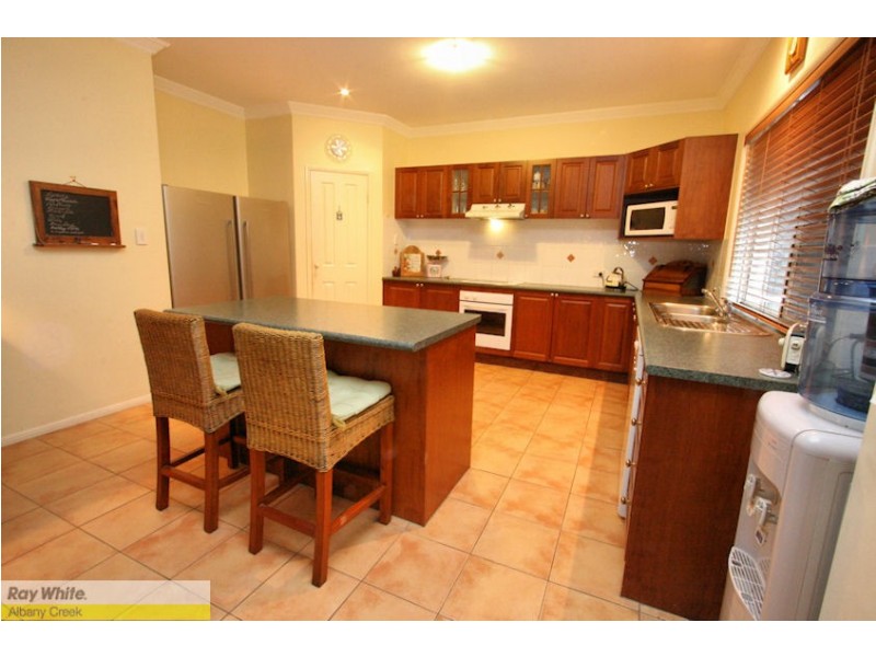 Eatons Hill QLD 4037