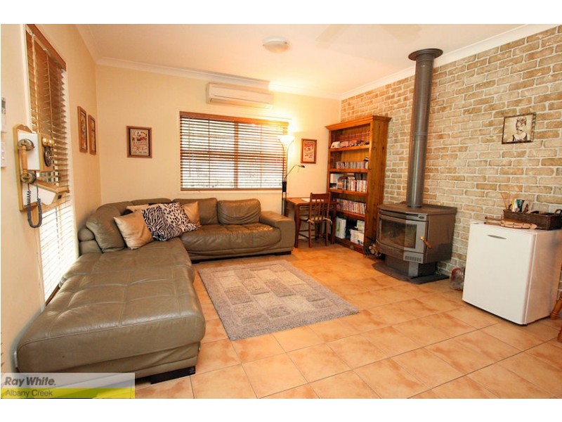 Eatons Hill QLD 4037