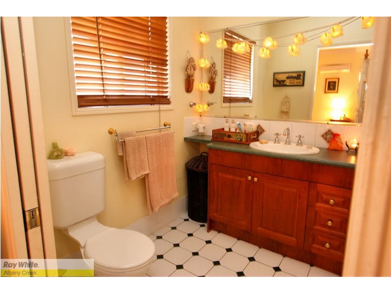 Eatons Hill QLD 4037