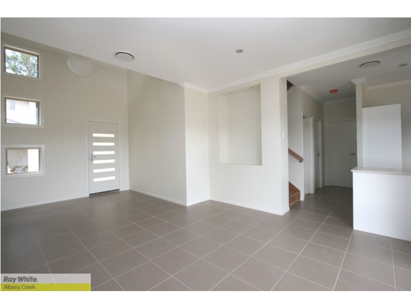 50 Pine Valley Dr, Joyner QLD 4500