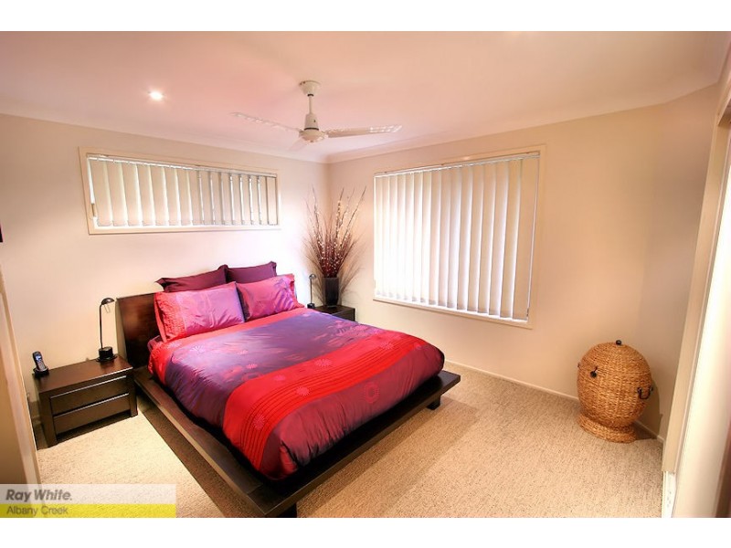 3 Wuruma Pl, Albany Creek QLD 4035