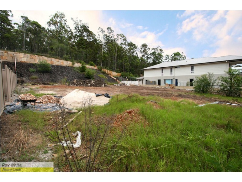 20 Page Close, Cashmere QLD 4500