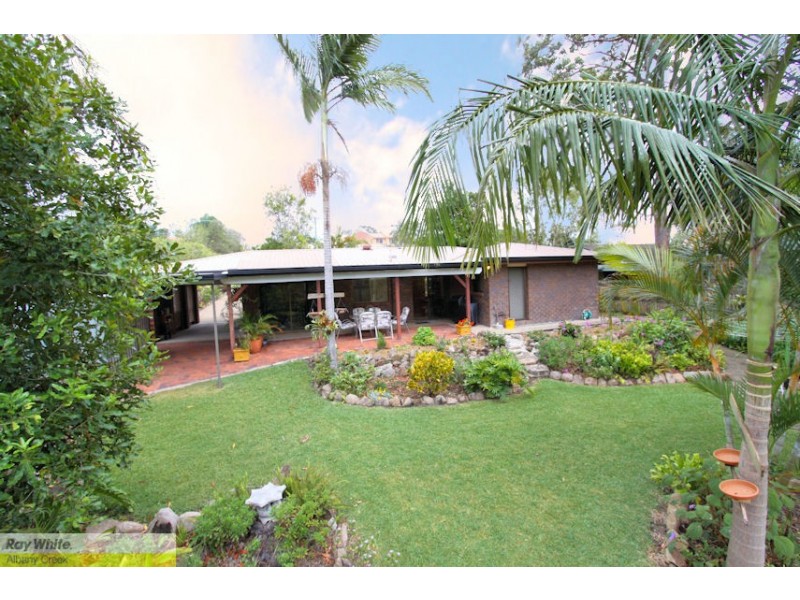 17 Gilford Cres, Albany Creek QLD 4035