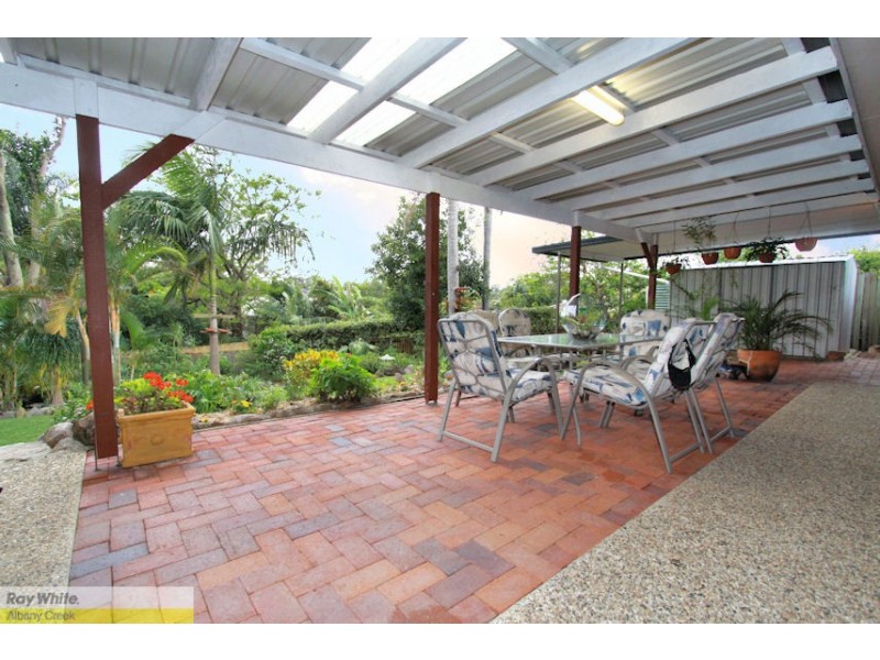 17 Gilford Cres, Albany Creek QLD 4035