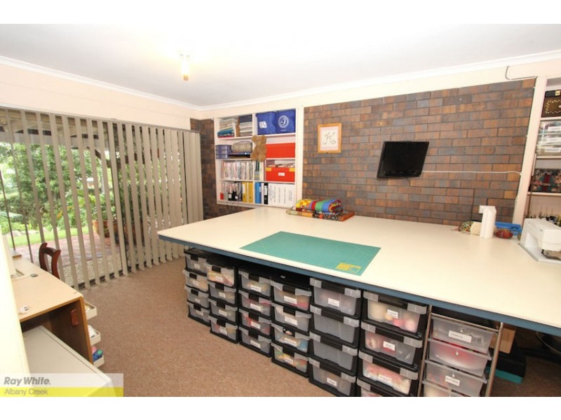 17 Gilford Cres, Albany Creek QLD 4035