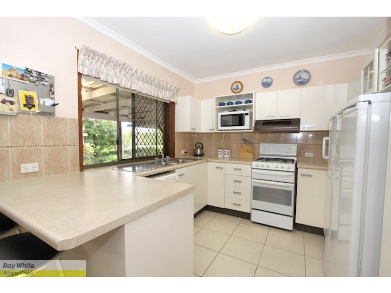 17 Gilford Cres, Albany Creek QLD 4035