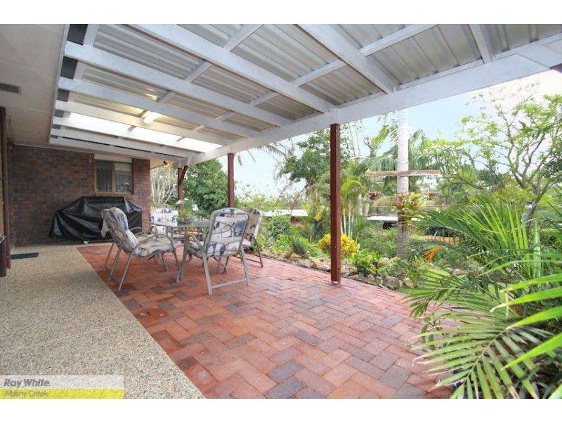 17 Gilford Cres, Albany Creek QLD 4035