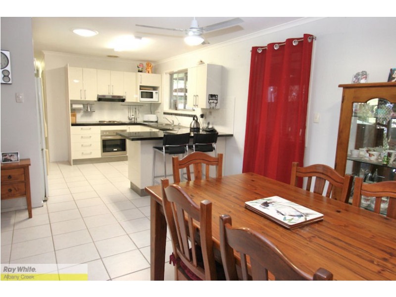 6 Du Kamp Street, Albany Creek QLD 4035