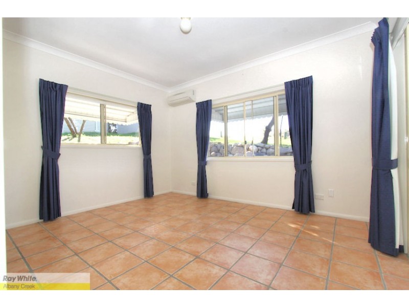 8 Campdraft Pl, Dayboro QLD 4521