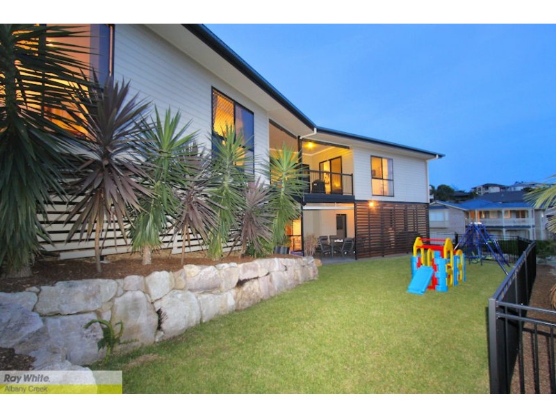 29 Brigadoon Cr, Eatons Hill QLD 4037