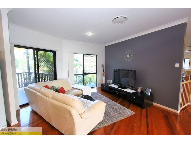 29 Brigadoon Cr, Eatons Hill QLD 4037