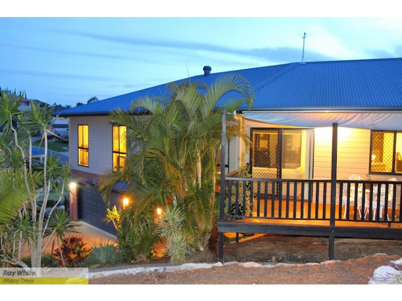 29 Brigadoon Cr, Eatons Hill QLD 4037