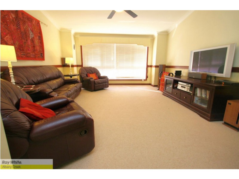 42 Cressbrook Dr, Albany Creek QLD 4035