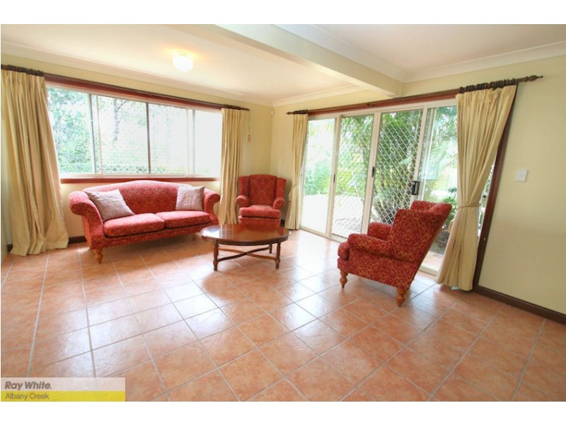 42 Cressbrook Dr, Albany Creek QLD 4035