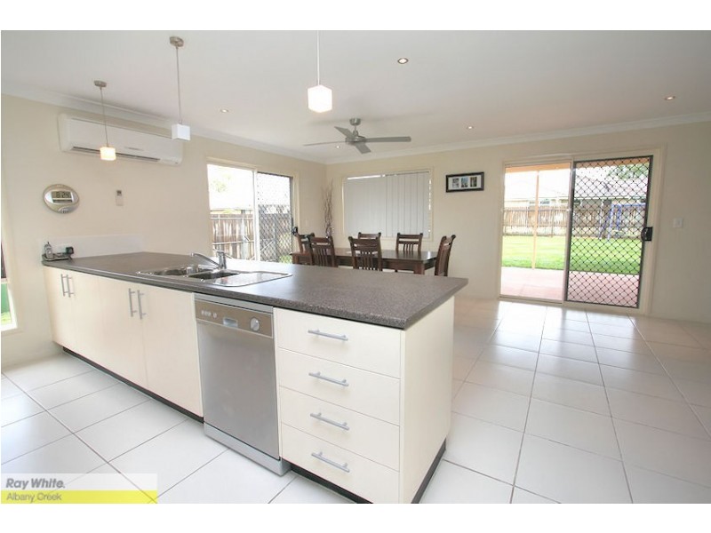 7 Dean Street, Bray Park QLD 4500