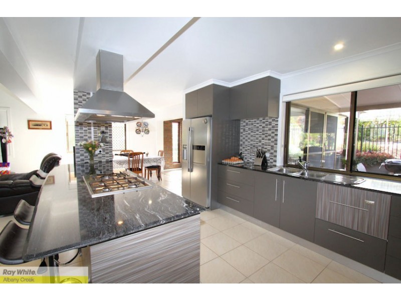 42 Jagora Dr, Albany Creek QLD 4035