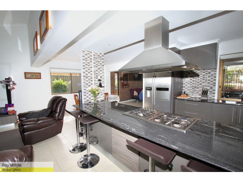 42 Jagora Dr, Albany Creek QLD 4035