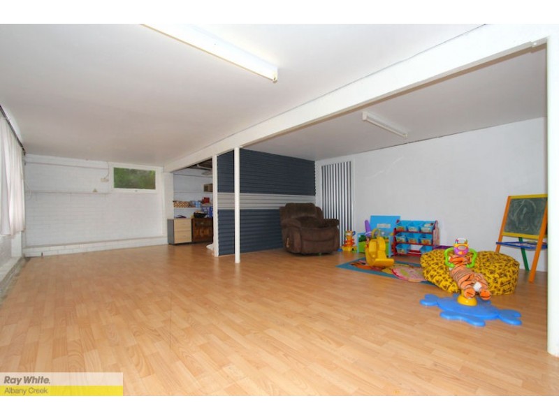 4 Olympus Ct, Eatons Hill QLD 4037