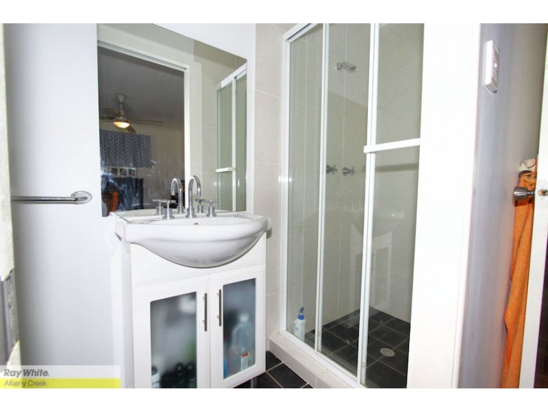 4 Olympus Ct, Eatons Hill QLD 4037