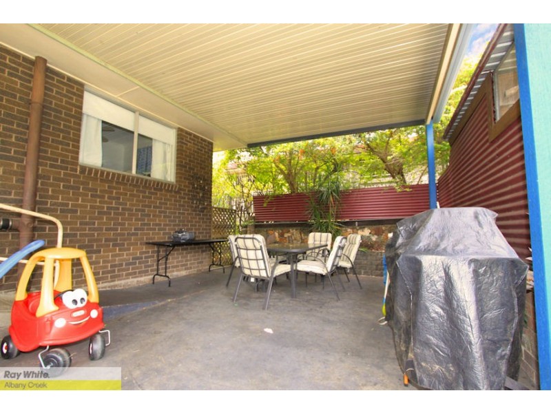 4 Olympus Ct, Eatons Hill QLD 4037